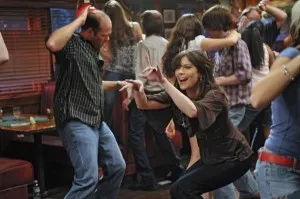 true-blood-season-2-maryann-party2