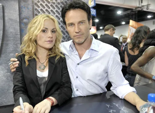 anna_paquin_stephen_moyer_comic_con1 anna_paquin_stephen_moyer_comic_con1