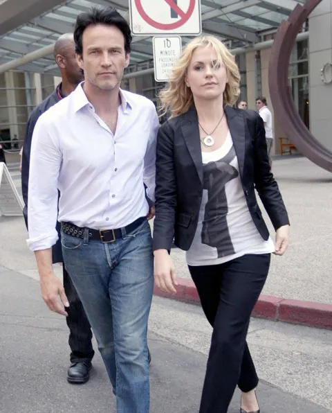 anna_paquin_stephen_moyer_comiccon3 anna_paquin_stephen_moyer_comiccon3