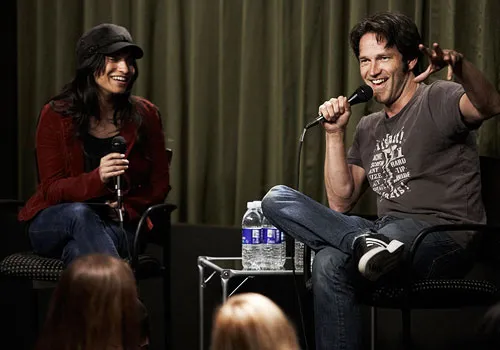 true_blood_season_2_stephen_moyer_with_korbi