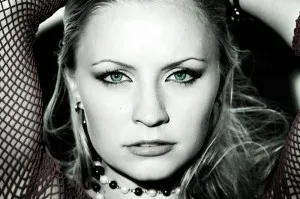 2005564038258420713_rs