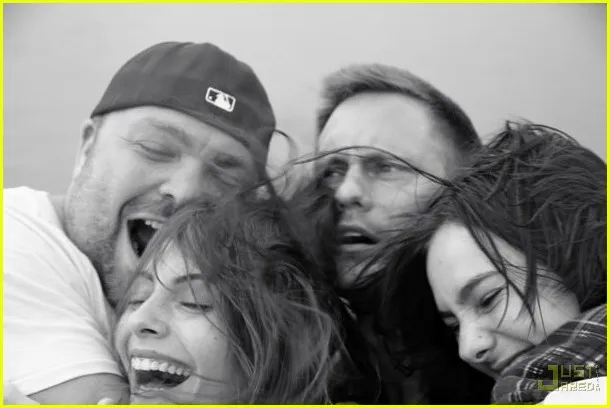 alexander-skarsgard-straw-dogs-6 alexander-skarsgard-straw-dogs-6