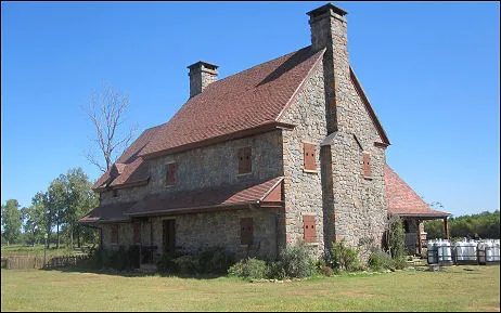 doghouse460 Exterior of the Straw Dogs summer house.