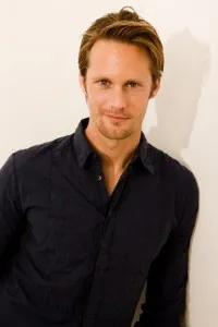 Alexander-Skarsg-rd-alexander-skarsgard-7963367-384-576