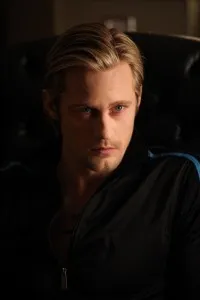 alexander-skarsgard-as-vampire-eric-northman-on-hbos-true-blood