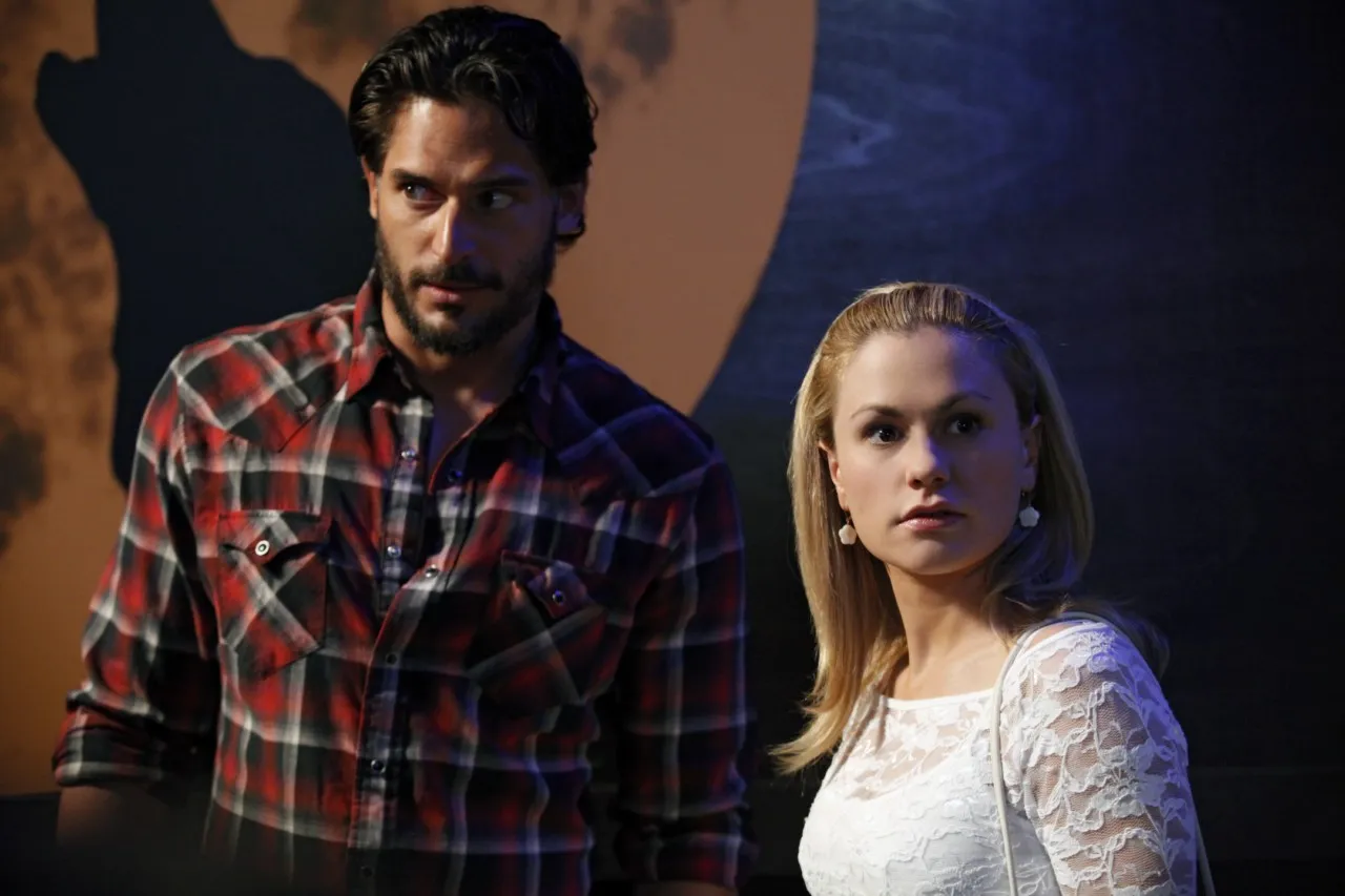 TRUE-BLOOD-Season-3-Joe-Manganiello-Anna-Paquin