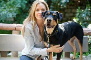 Kristin Bauer van Straten True Blood Pam and dog