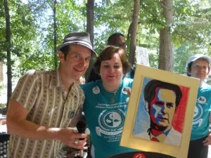 Denis O'Hare with a fabric portrait of Russell Edgington