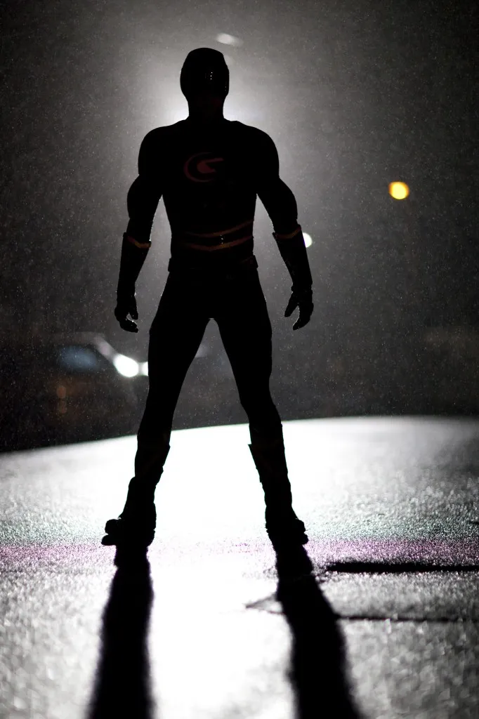 Kwanten as Griff in shadow (Indomina Releasing) Kwanten as Griff in shadow (Indomina Releasing)