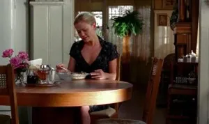 Sookie Stackhouse (Anna Paquin) eats Pecan Pie in HBO's True Blood Season 1, Episode 6